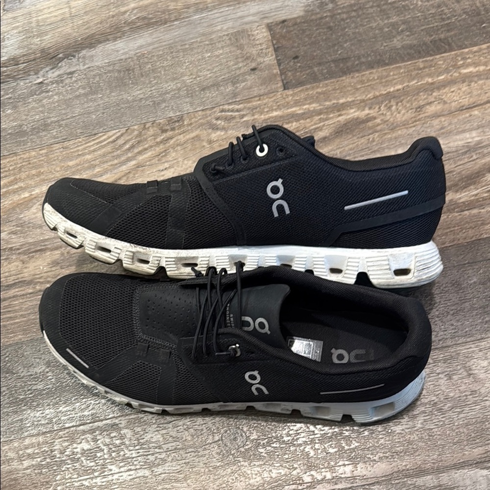 On Running Men’s Running Shoes